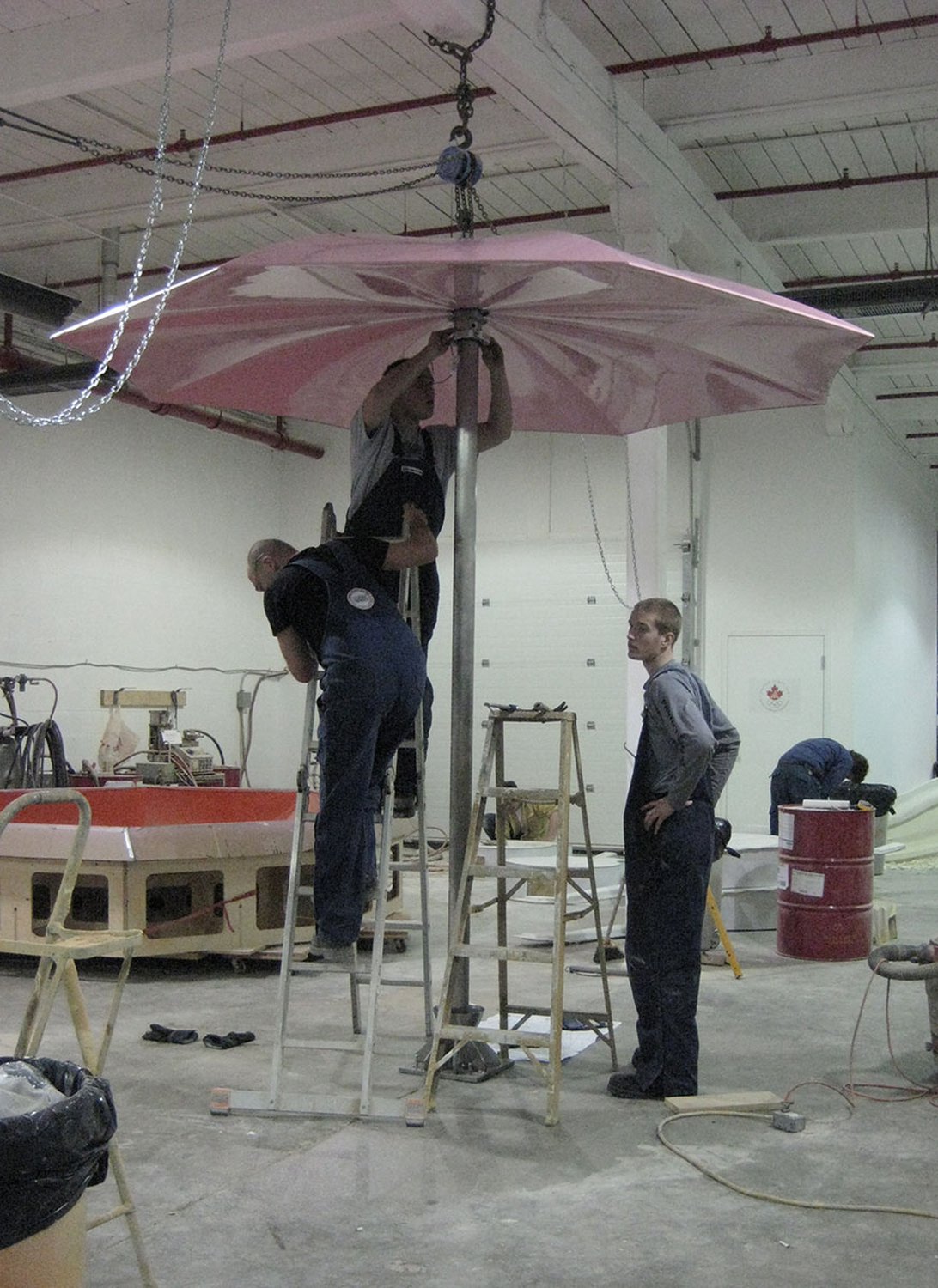 sugar-beach-umbrella-fabrication1-andrewjonesdesign-65258.JPG